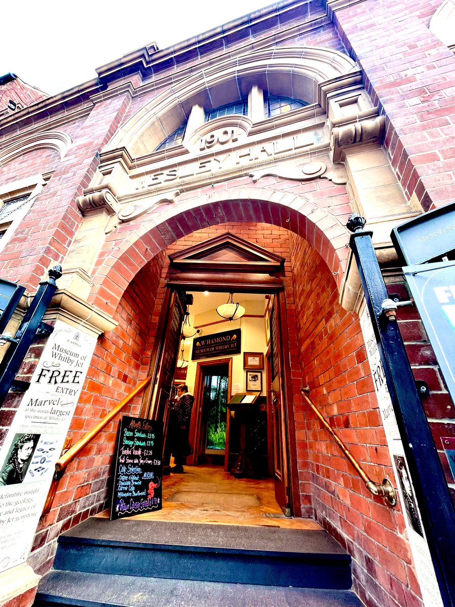 HeritageHiker's tweet photo. #Museum of #Whitby #Jet The jet discovered at Whitby dates from the #Jurassic age.Popular in the #Victorian era as mourning #jewellery evidence of use can be seen as far back as the #bronzeage. This small #museum tells the story of jet in a visually impressive way. #stonesunday https://t.co/Jf9WGJ1FAd