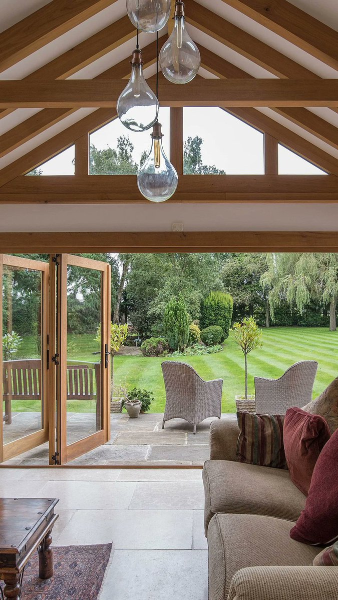 Oak Orangery Living 🌳

Capturing the essence of orangery living, creating a wonderfully relaxed and airy space that connects indoors and out 🏡

#oak #oakframe #oakframed