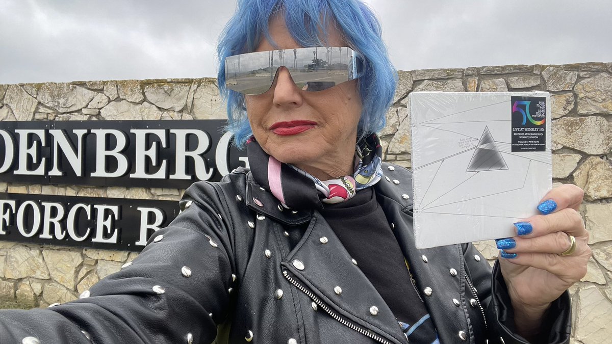 LadyRocketSpace's tweet photo. @SpaceIntel101 @SpaceX @SLDelta30 @EXOLAUNCH @maverick_space @launcher @D_Orbit @AlbaOrbital @nkknspace @homem_doespaco @cnunezimages @InfographicTony Was at @SLDelta30 and #Hapgood Elementary this weekend for photo/film of our quest to send @pinkfloyd #TheDarkSideOfTheMoon as the SpaceAsset on @CopernicSpace #ToTheMoon to fundraise for nearby @CityofLompoc School I support - @LadyRocketSpace Foundation! https://t.co/dPhvGKGtVn