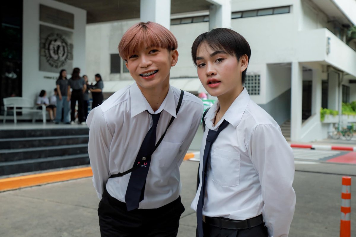 spufriends's tweet photo. เธอมันเริ่ด!! เฟรชชี่น่ารัก คึกคัก สุดๆ 😍
ภาพบรรยากาศงานปฐมนิเทศ Day 3
คลิก : https://t.co/wA3zGDyACr
#Dek66 #DekSPU #Freshy66
#SPU #SripatumUniversity #มหาวิทยาลัยศรีปทุม https://t.co/YrS4KrUMWy