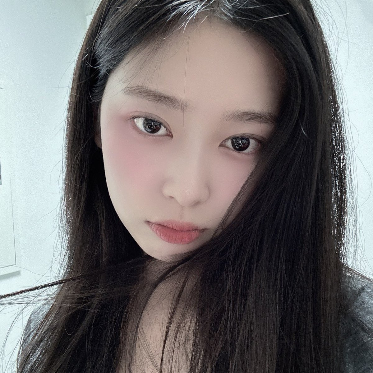 mingtext's tweet photo. [230611] 🦊🫧 1:50 PM

[📸]
: its so hot... 🫠 https://t.co/Ggjejdj2EF
