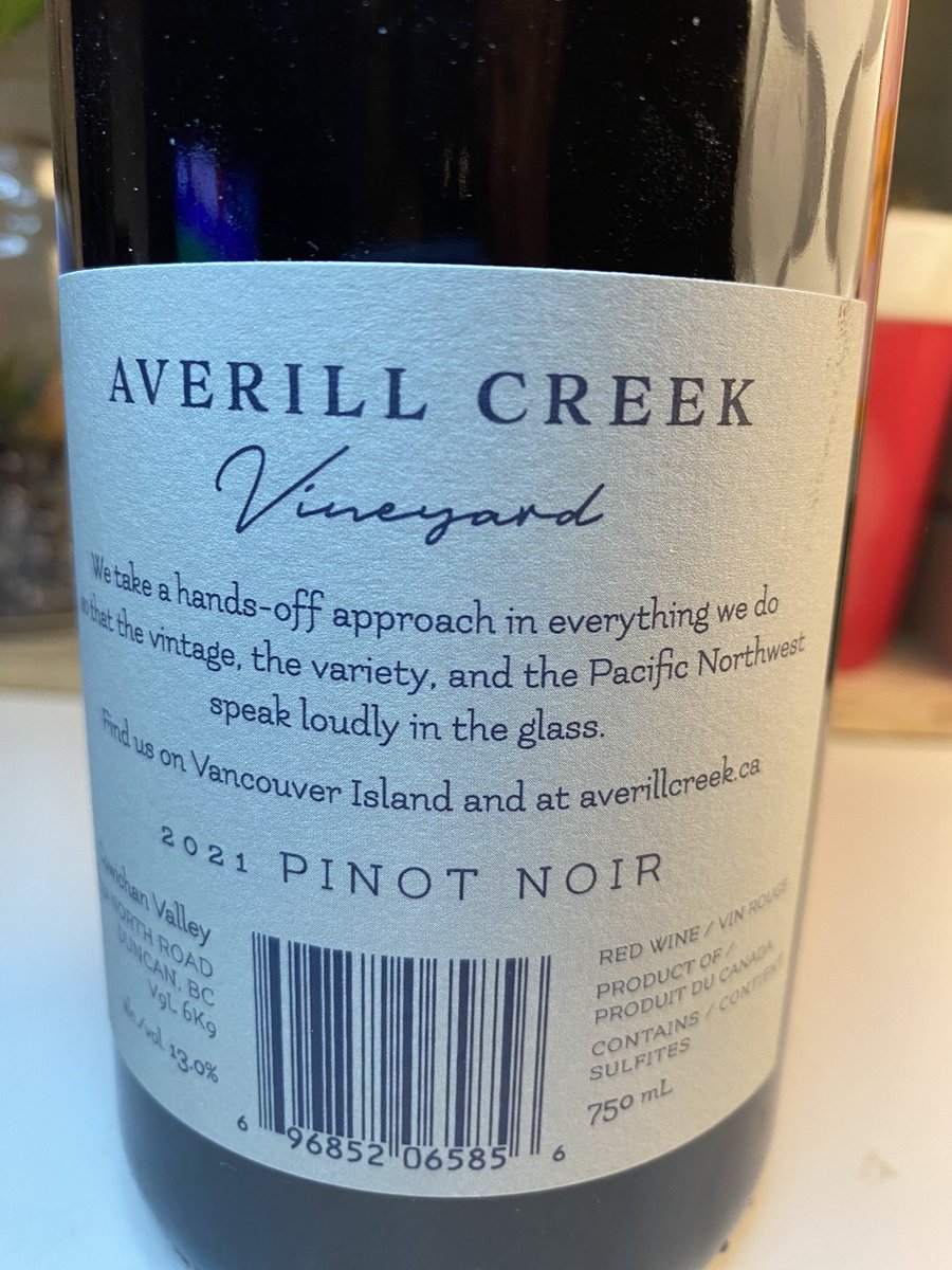 SteveKubota's tweet image. #BCwine #PinotNoir #CowichanValley #PNW @harveywine @_drazzari @cccjoe @NWTomLee @VinoSocialNancy @cynthia_hayes @forkmespoonme @DemiCassiani @Constan70997526 @BCPinotNoirInfo @2002Vinos @SuzyQlovesWine @pietrosd @TweetaDean @GrnLakeGirl @jules_mahon @SeagreenWench