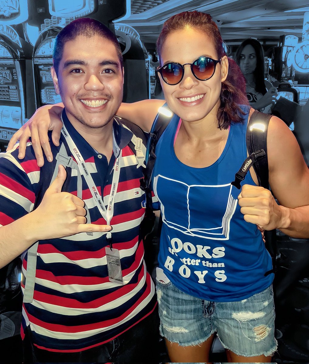 Congratulations #AmandaNuñes on an amazing career! Enjoy retirement 🦁. The only time I met her was 2016 IFW, fight week before she beat Miesha for the title. #UFC289 #AndStill #DoubleChamp