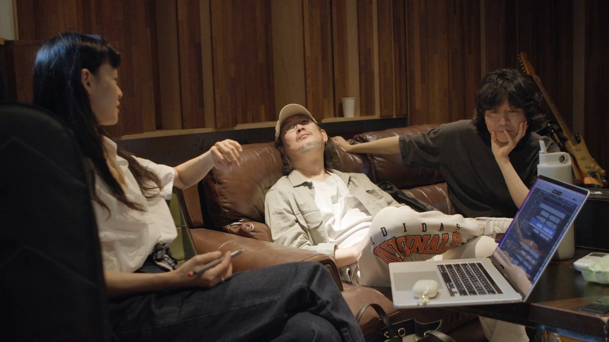 음..긍정적 아닌.. 부정적 의미의 후유증 인지.. 눈물.. 암튼 영화 #자우림더원더랜드 { 무대 인사 ( #김윤아 #이선규 #김진만 ) 포함 상영분 } 관람...