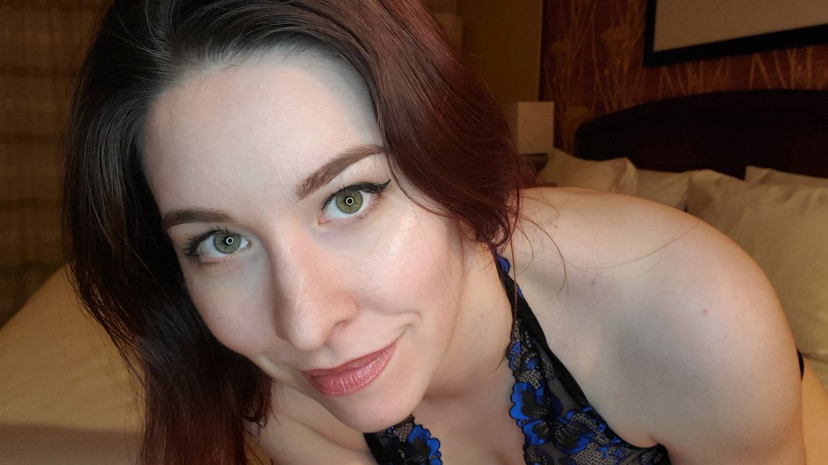 ArliannaLive tweet media