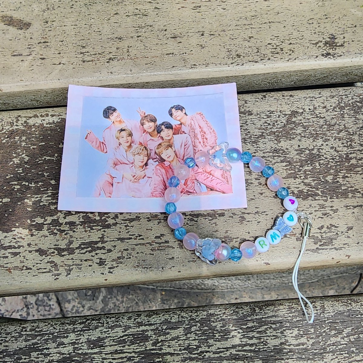 zularifayup's tweet photo. Thanks @hskvinyl for this freebies π
#TimewithBTS #BTS10thAnniversary https://t.co/AcRAJLlPC8