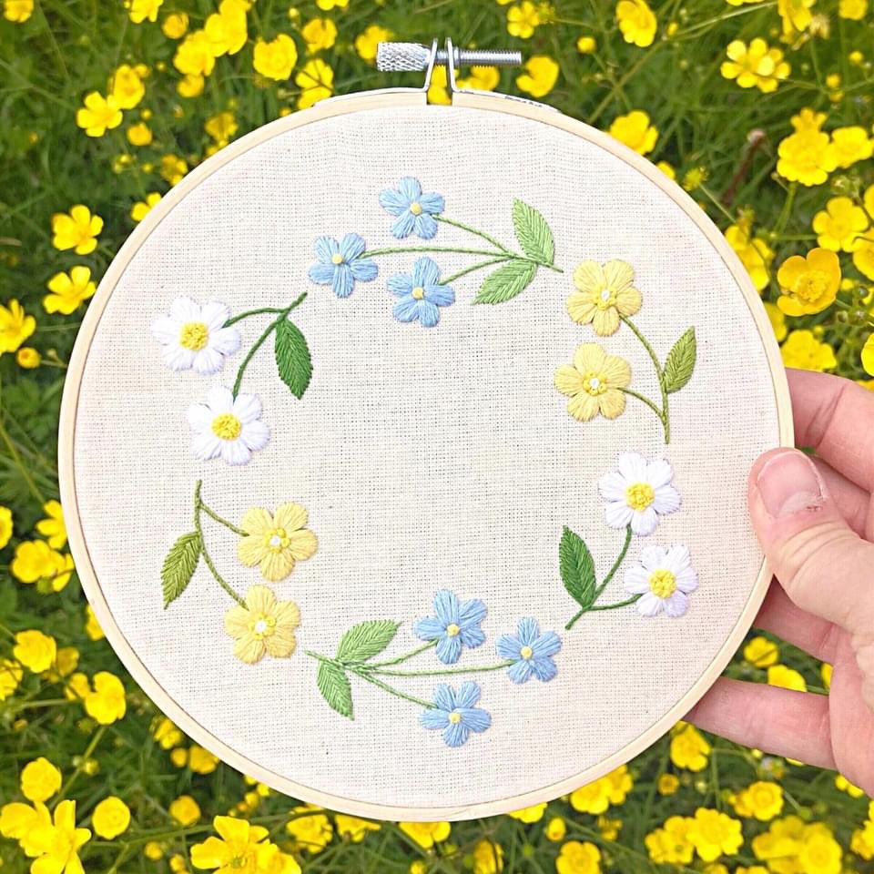 Little Green Stitches tweet media