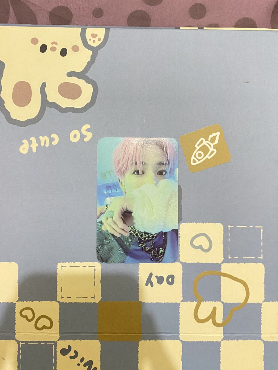 4everguanheng's tweet photo. @dagangkorea Jeno acrylic stande glitch mode pc only 75k udh sama packing https://t.co/3qsIHSxs5t