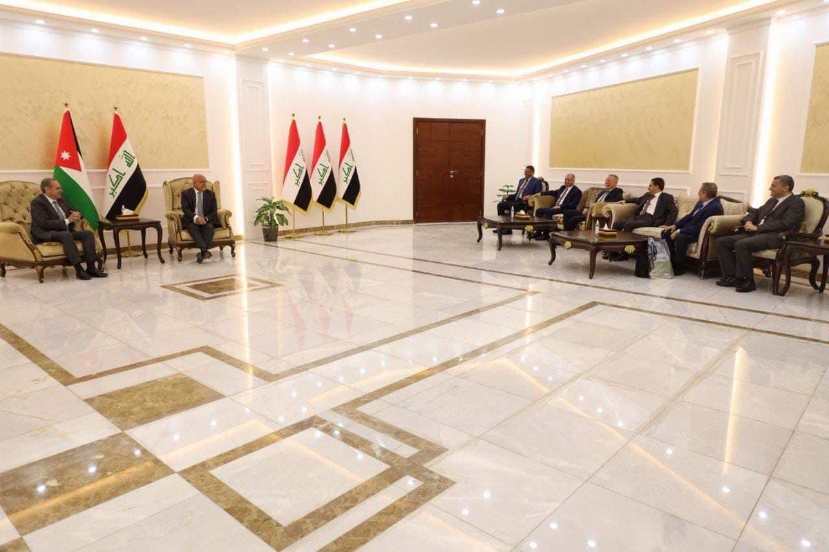 mohgovjordan's tweet photo. الهواري يصل العراق لبحث وتعزيز آفاق التعاون الصحي بين البلدين

🌐 التفاصيل: https://t.co/xBdDrpwtJz
 #صحتك_بتهمنا #وزارة_الصحة #الأردن https://t.co/Co9bnG2Mda