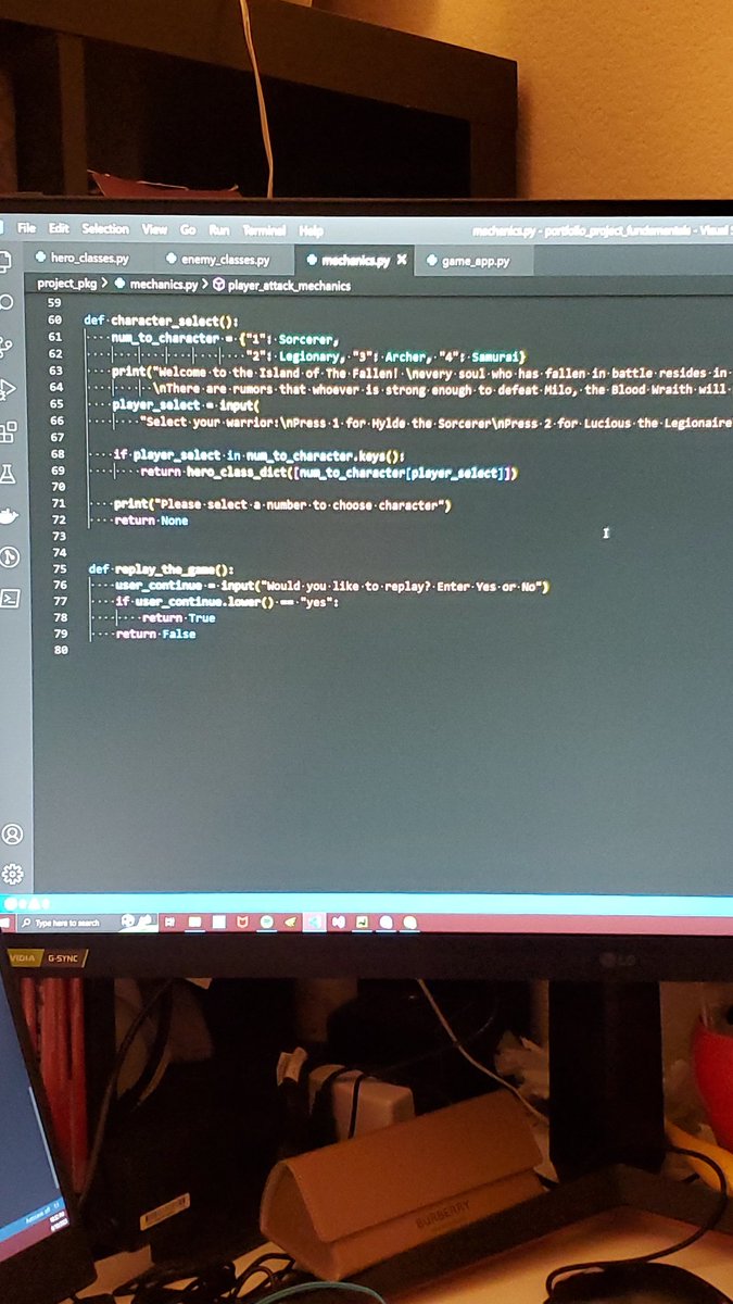 jzero3g's tweet image. In the middle of coding my first portfolio project. Off course its a text base rpg lol #pythonprogramming #codinglife #codingnoob #oop