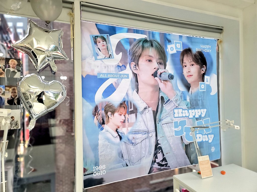 juniluvusomuChi's tweet photo. 와이글로벌뮤직
역시나 특전이 소진되었답니다ㅜ,, 
또 준이 사진만 가득 보고감〰️🫶 옙보라,💕💕💕

@LCatcher0610 ✖️@JunbarCN https://t.co/rcqEdpOZMf