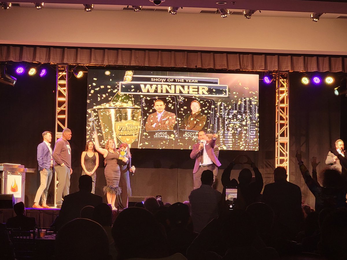 Bryan_David's tweet photo. UPSET ALERT!!! @Sedano & @ScottKaplan win show of the year
#Mandys #MandyAwards @ESPNLosAngeles https://t.co/Qgf3yNm15C