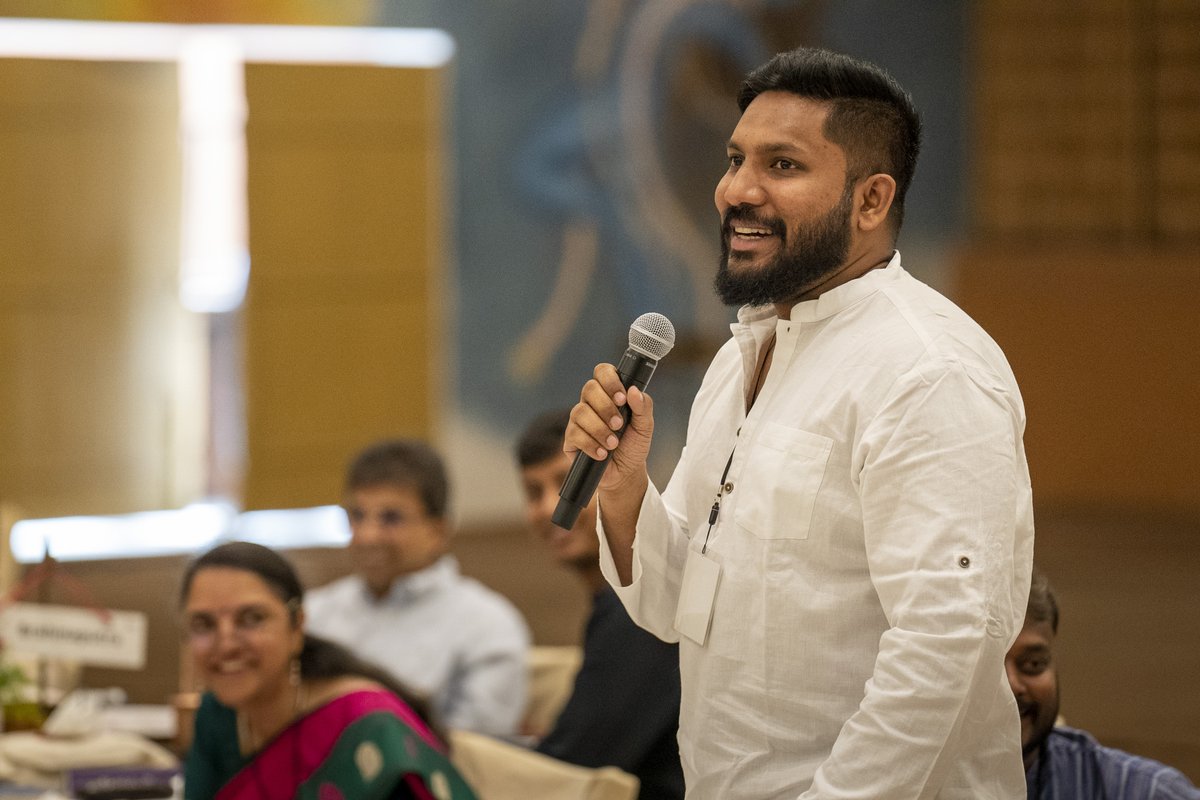 SadhguruAcademy's tweet image. An illuminating start to Day 3 of the HINAR program, as participants share some of their deepest revelations and most valuable learnings from the program so far. #humanisnotaresource #IshaLeadership #mentoring #innovation #business #entrepreneur #startup #management