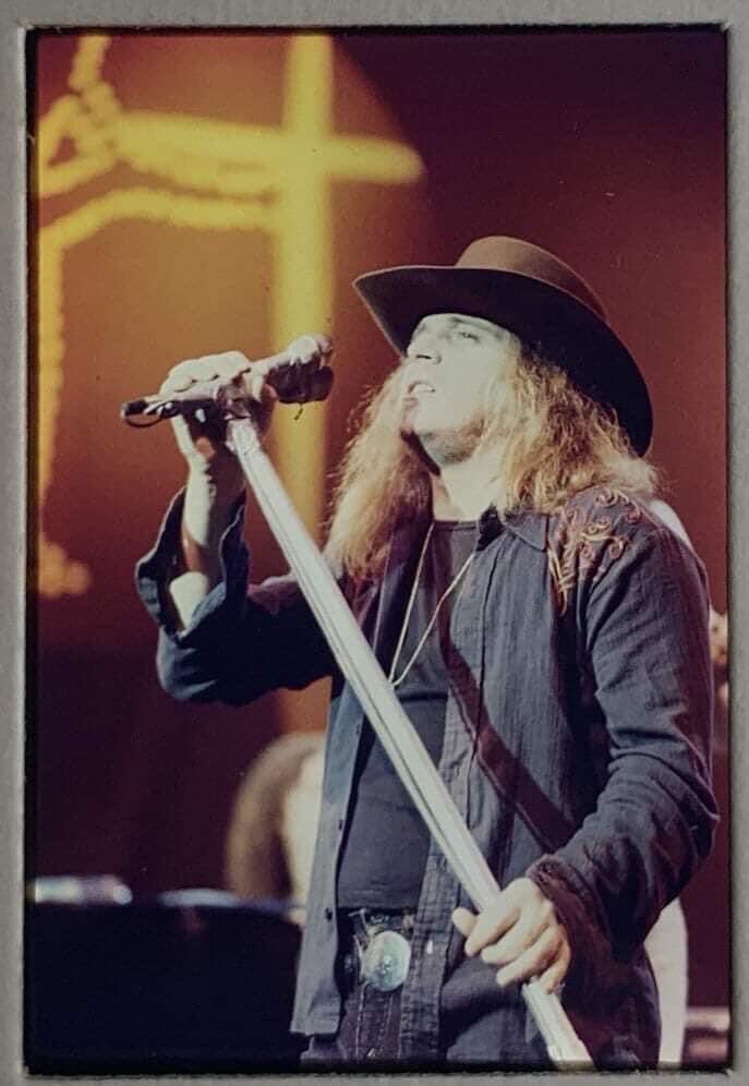 I know I’m playin’ with fire, get burned every time
Yes I’m a fool for you baby, I can’t deny !!! 🎶🎶🔥🔥🔥

#lynyrdskynyrd #ronnievanzant #southernrock