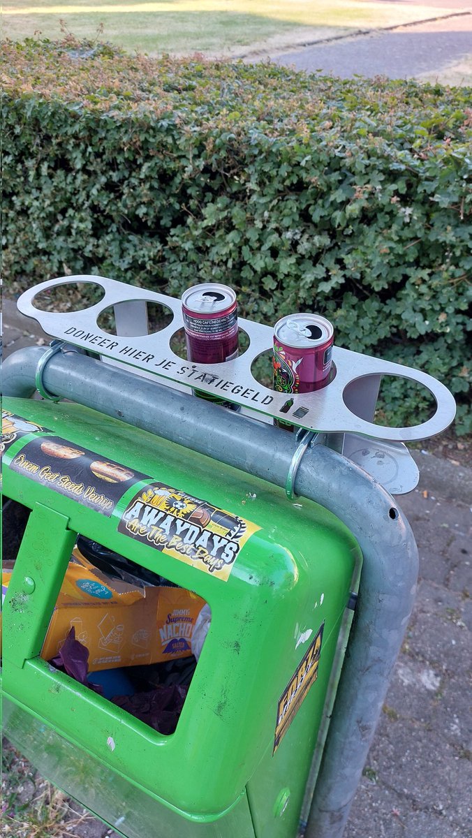 Eerste 1.000 peuken zijn binnen. Twee gevonden blikjes in de doneerring achtergelaten. Daar maken we nog meer mensen blij mee.
#peukmeuk2023
#peukmeuk
<a href="/GocleanD/">Stichting GoClean De Liemers</a> <a href="/GemeenteDuiven/">Gemeente Duiven</a>