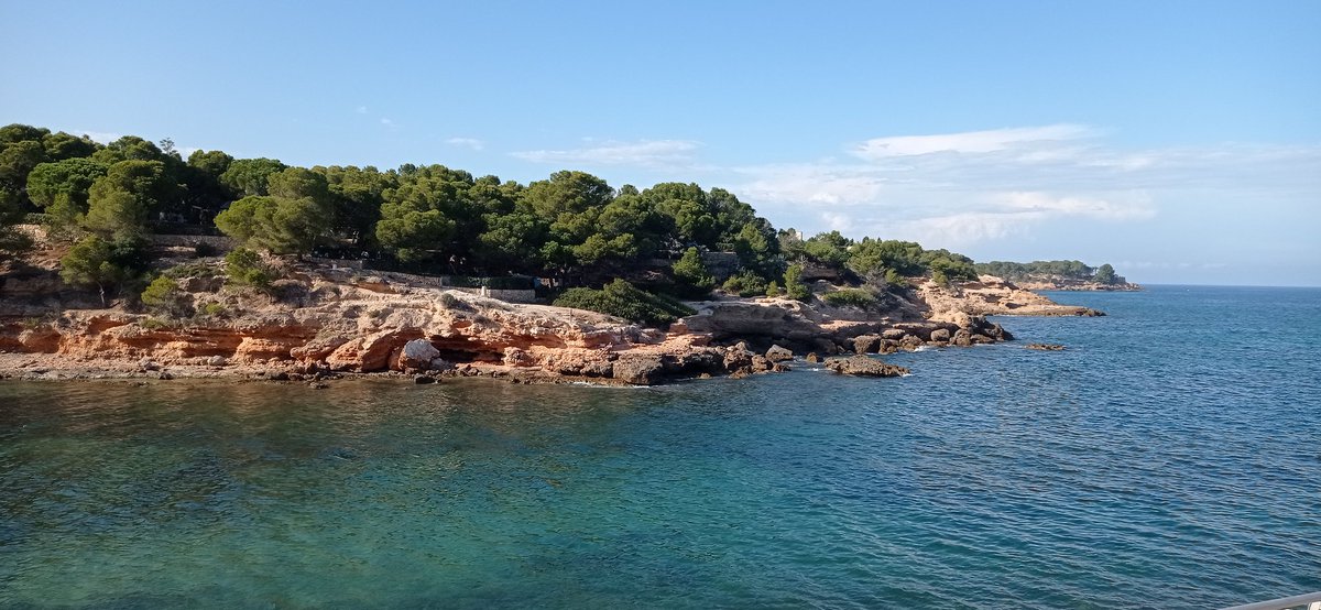 Silviacentc's tweet image. Cuando empieza junio, me gusta perderme unos días por este lugar😍.
Para mi empieza el cambio del invierno al verano.