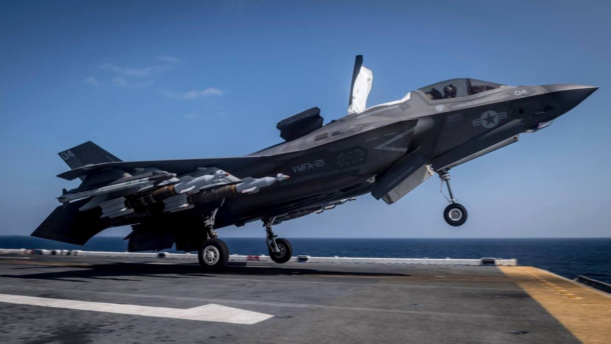AirrecC's tweet image. Lockheed Martin F-35B Lightning II
This Short Take Off &amp;amp; Vertical Landing version of the Joint Strike Fighter made its first flight on June 10th, 2008.
#lockheedmartinf35b #f35blightningii