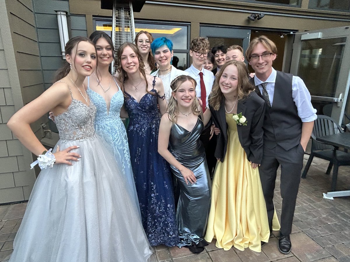 How did we get here so fast? #lifelongfriends #EMSGrad2023
#marinerpride