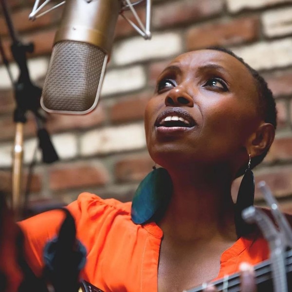 Naomi Wachira – ＂Sometimes, I Worry＂ naver.me/59NLsD4V #Kenya #Seattle #Folk #AfroFolk #IndieFolk #NaomiWachira #RockParadiso #LayRockShooter #맥피삼촌의선곡 #맥피삼촌검색 #RockParadiso유튜브구독 #2023NewMusic