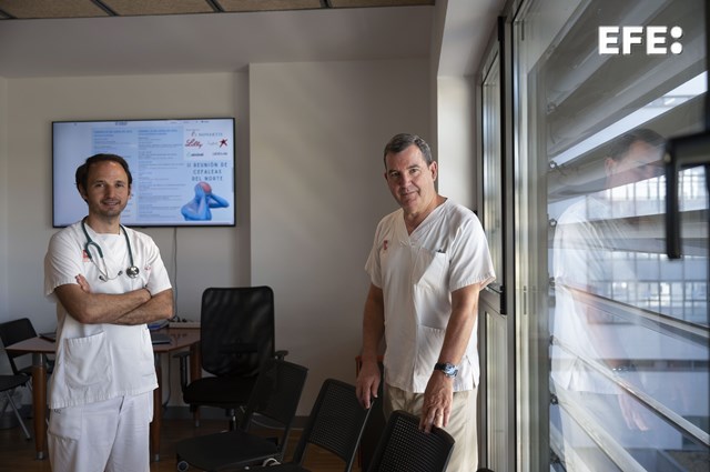 EFEnoticias's tweet photo. La neurología se acerca al "gran culpable" del dolor de cabeza.

Por Pablo G. Hermida

https://t.co/sNjhUyMiQQ https://t.co/QxtAfum5rO