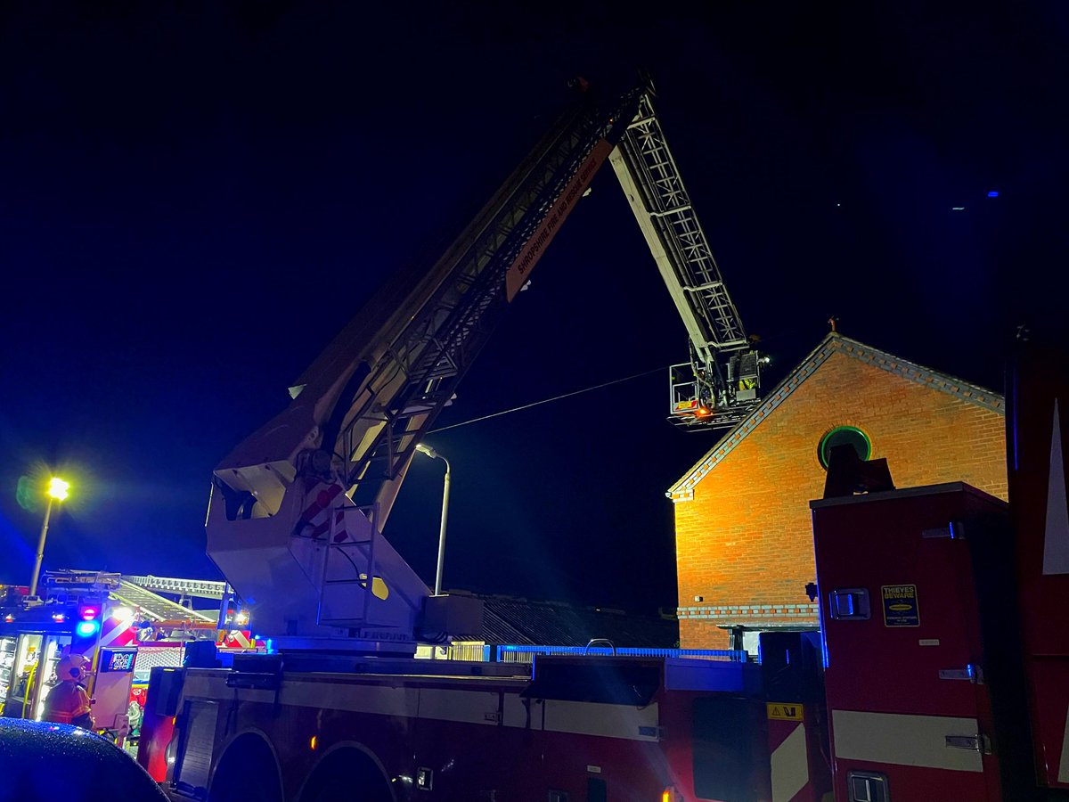 Market Drayton (@sfrs_mdrayton) on Twitter photo INCIDENT π¨ Mobilised by <a href="/SFRS_Control/">SFRS Control</a> 21:49 hrs Saturday βοΈπ with <a href="/Whitchurch_SFRS/">Whitchurch Fire Station</a> <a href="/PreesFire_SFRS/">Prees Fire Station</a> <a href="/SFRS_JBainbr/">James Bainbridge</a> ππ to commercial property fire in #Whitchurch π’ Fire spread to roof π₯ 8 x BA π¨π»βππ©π»βπ 4 x HRJs π¦ 1 x Jet π¦ ALP from <a href="/SFRS_Shrews/">Shrewsbury Station</a> π <a href="/Soulgirl999/">Jan Morris</a> π #TeamWork INCIDENT π¨ Mobilised by <a href="/SFRS_Control/">SFRS Control</a> 21:49 hrs Saturday βοΈπ with <a href="/Whitchurch_SFRS/">Whitchurch Fire Station</a> <a href="/PreesFire_SFRS/">Prees Fire Station</a> <a href="/SFRS_JBainbr/">James Bainbridge</a> ππ to commercial property fire in #Whitchurch π’ Fire spread to roof π₯ 8 x BA π¨π»βππ©π»βπ 4 x HRJs π¦ 1 x Jet π¦ ALP from <a href="/SFRS_Shrews/">Shrewsbury Station</a> π <a href="/Soulgirl999/">Jan Morris</a> π #TeamWork