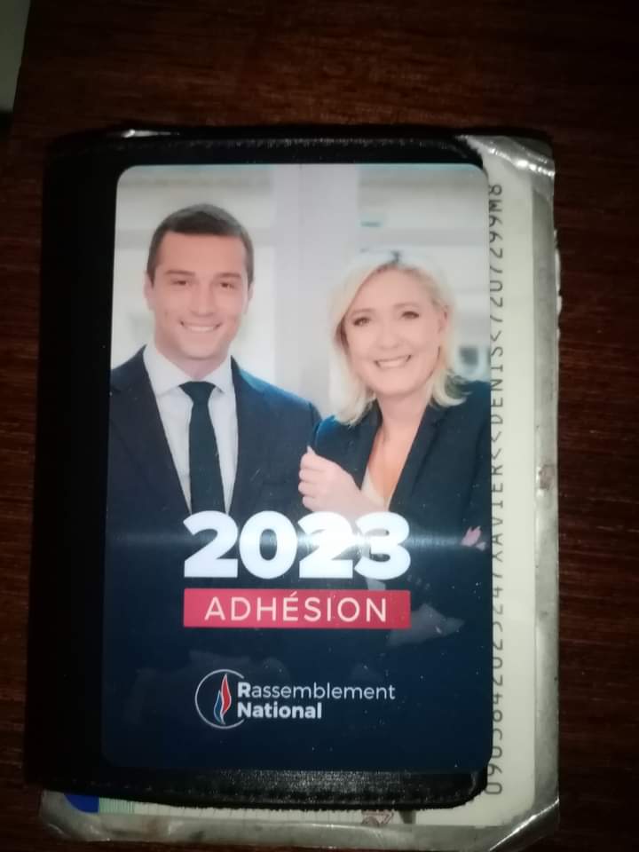 payan_x's tweet photo. @MurielFIOL #oncontinu 🇫🇷👍 https://t.co/vtyekjBoV1