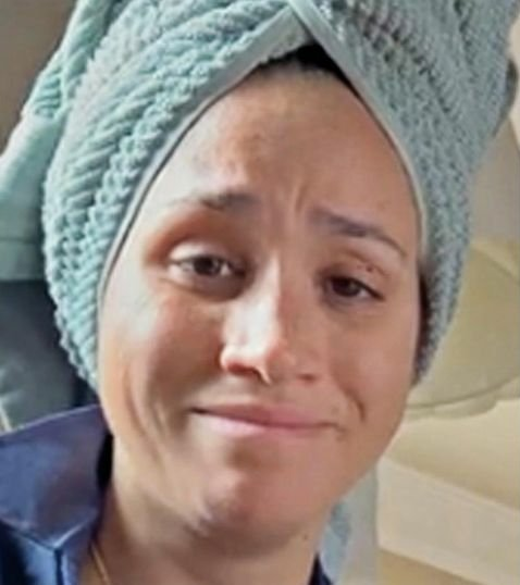 Daisy Dude 💫 (@daisydudeb2a) on Twitter photo <a href="/MrMrsHenryWales/">👑 HRH Chelsy💝The Princess of Sussex 👑</a> <a href="/thelaurapoirot/">Laura Poirot ©️</a> Missing the old times Harry??
Yeah, I would miss them too... <a href="/MrMrsHenryWales/">👑 HRH Chelsy💝The Princess of Sussex 👑</a> <a href="/thelaurapoirot/">Laura Poirot ©️</a> Missing the old times Harry??
Yeah, I would miss them too...