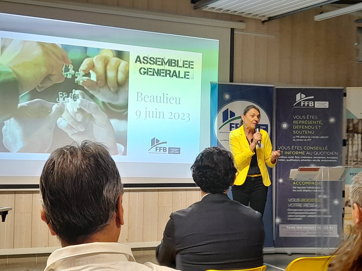 #AvecPôleEmploi RDV important ce vendredi pour l'AG annuelle de la Fédération du BTP 43 à Beaulieu. Point sur l'activité en Haute-Loire. Rencontre d'employeurs et la députée Isabelle Valentin, du président régional FFB. 
@poleemploi_ara <a href="/PeyrardK/">PEYRARD Karine</a>