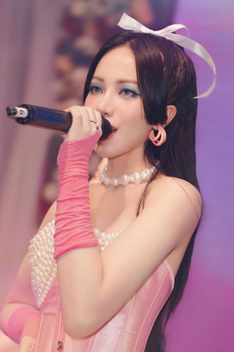 pklinhofficial's tweet photo. Cảm ơn Fiesta 2023: Hội Hoa, một đêm diễn thật vui cùng các bạn Chuyên Trần Phú Hải Phòng, hẹn gặp lại mọi người vào một dịp gần nhất nhé

#PhungKhanhLinh #CITOPIA #HangDiaThoiDai #TimesRecords https://t.co/XTmjqlmKR5