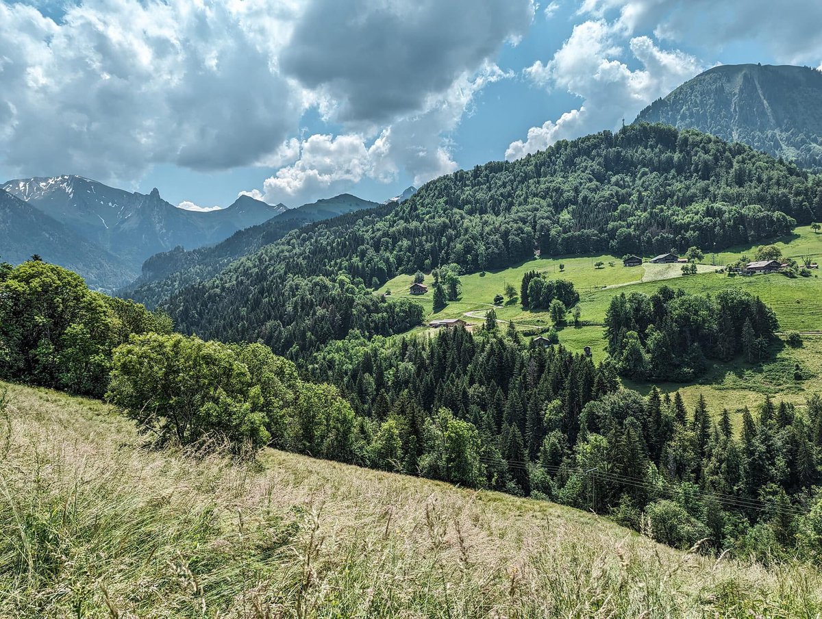 MANIGOD , ARAVIS #manigod #aravis #hautesavoie #hautesavoie74  …… 📸 <a href="/manigodofficiel/">Manigod</a>
