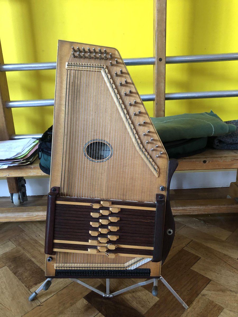 This #autoharp was so beautiful at Tewkesbury.  Thanks to <a href="/asthmaticharp/">Asthmatic Harp</a>