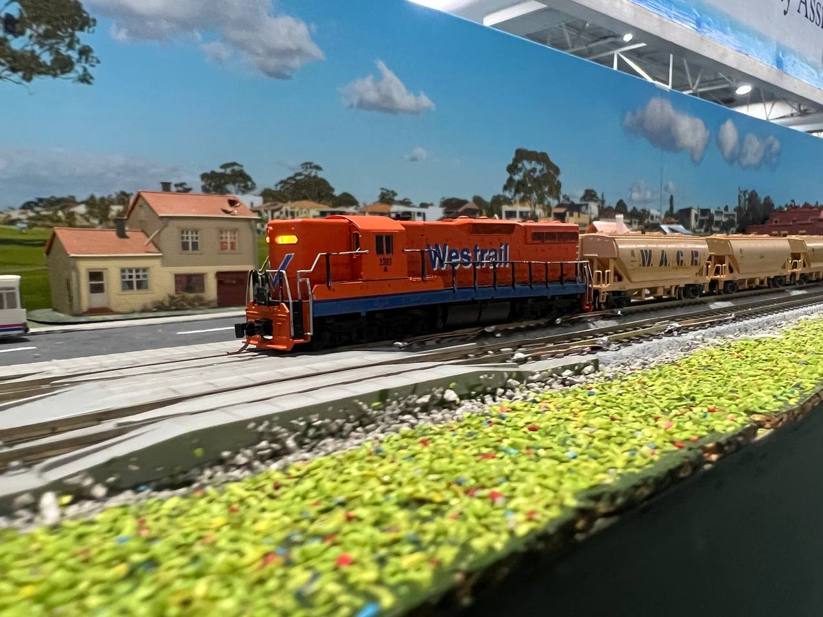 wamnnews's tweet photo. #xtranews XTRA REPORT: Annual model railway exhibition returns to Perth following the pandemic. #perthnews  https://t.co/WEV4lfcwSl https://t.co/92jhGN9FkO