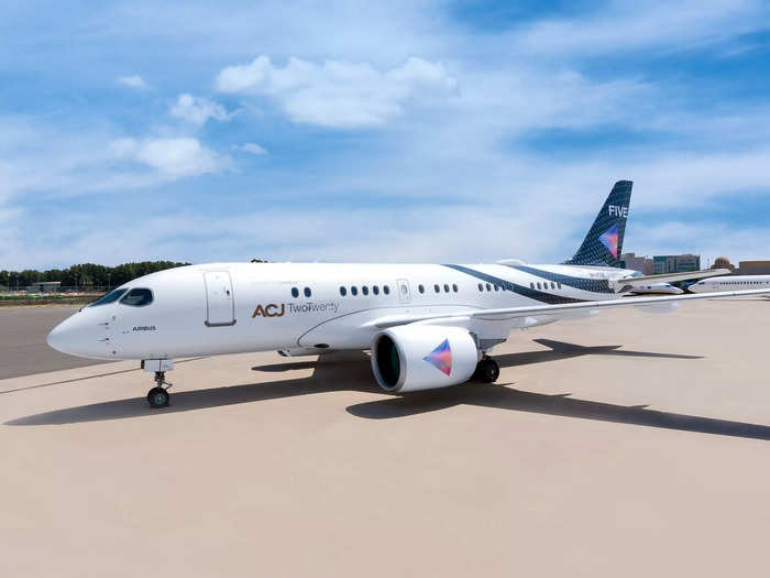 BiIndia's tweet photo. You can rent this private '#partyjet' with a dance area, king-size bed and shower for $13,000 an hour
https://t.co/tsUxikAKiH https://t.co/cm7qsR3C5G