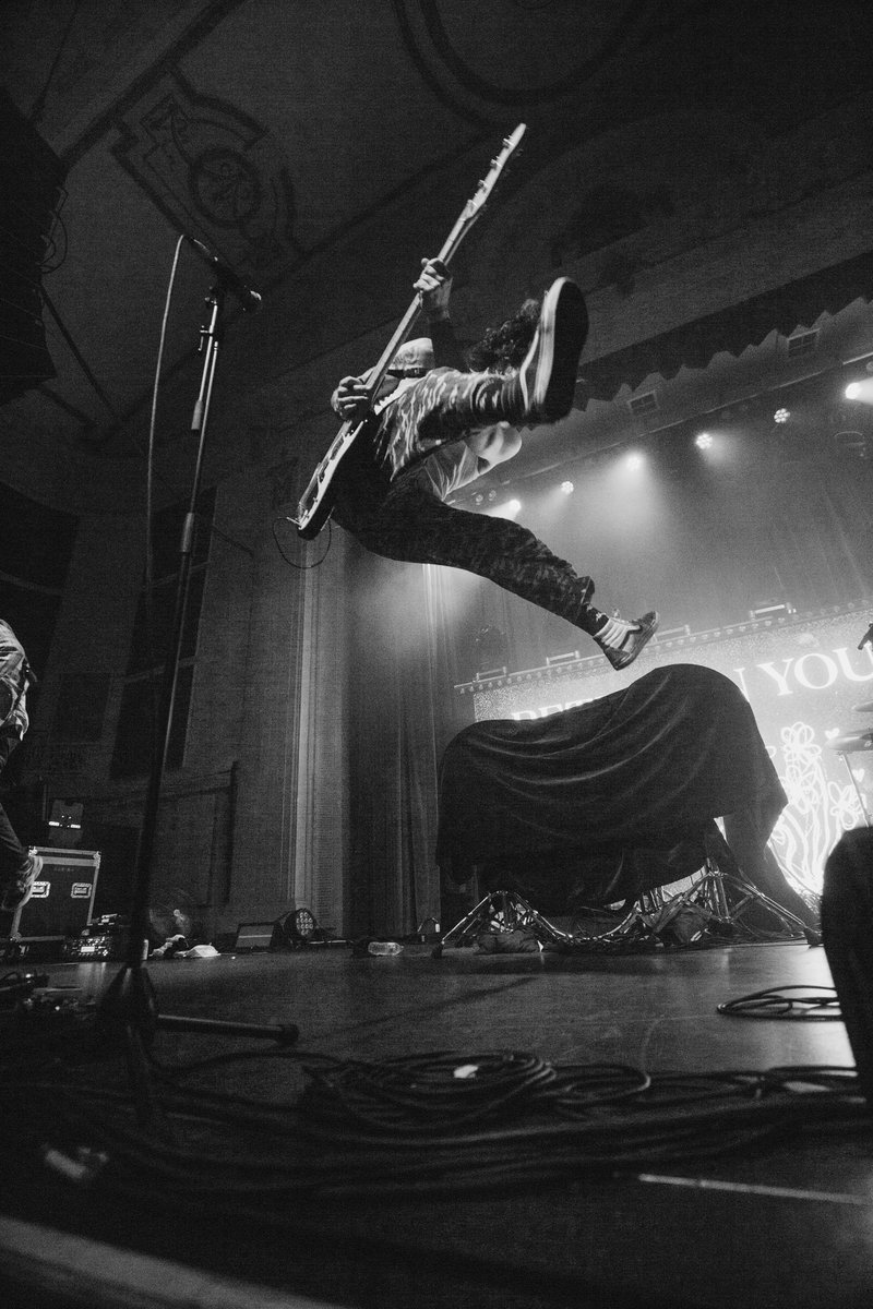 BYAMAUS's tweet photo. Last night was incredible. Thank you @slowlyslowlyAU for having us. 

📸 @patoharaa https://t.co/qfbRWLjKGQ