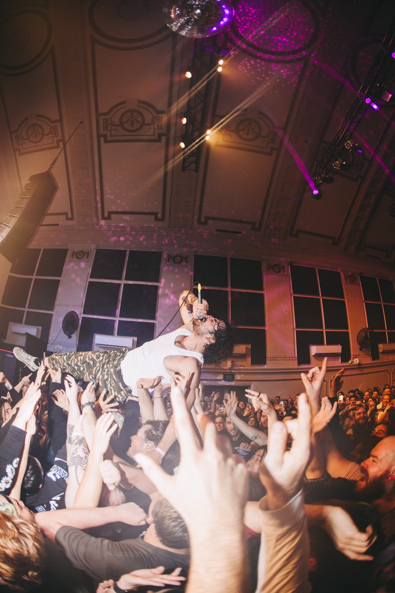 Last night was incredible. Thank you <a href="/slowlyslowlyAU/">Slowly Slowly</a> for having us. 

📸 <a href="/patoharaa/">Pat O'Hara</a>