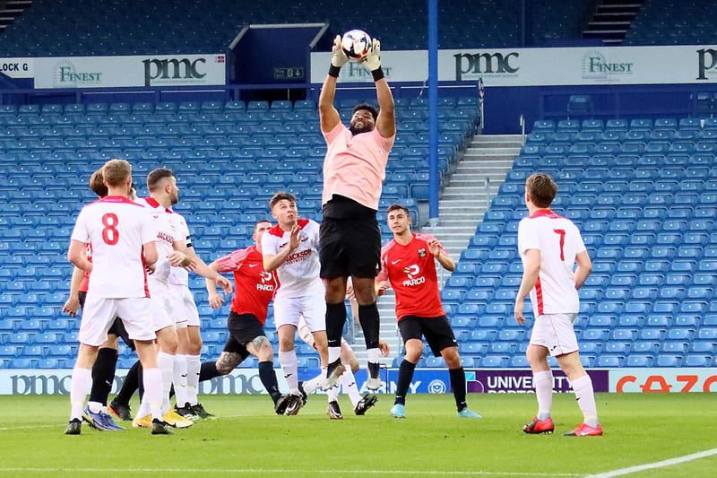 🧤 𝙆𝙀𝙀𝙋𝙀𝙍 𝙎𝙀𝘾𝙐𝙍𝙀𝘿

✍️ After a solid stint last season, Ellis Grant is back with the Deans for the 23/24 Season!

🔴⚪️ #UpTheDeans @IsthmianLeague