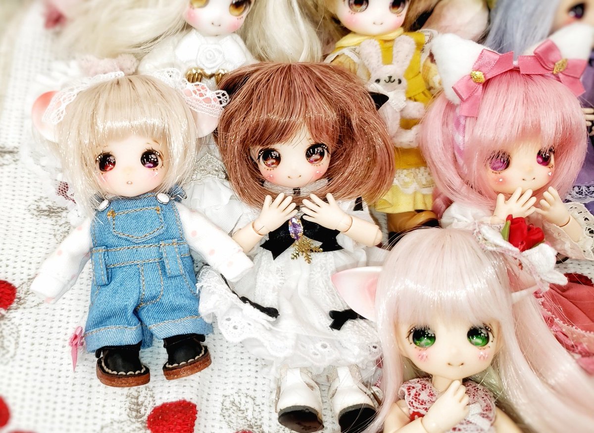 LiliLL_LiLL's tweet photo. *・゚。:.*Lieu de repos*・゚。:.*
~癒しの場~
*・゚。:.**・゚。:.**・゚。:.**・゚。:.**・゚。:.*
花かごさんブースに集う花かごっ子たち✨
よその子可愛いがいっぱい詰まったおさしん、楽しいお時間でした~
みんなの目線をくるようにするのは難しいですね💦
#花かごの小部屋
#リマティベア https://t.co/6nBwZqQckF