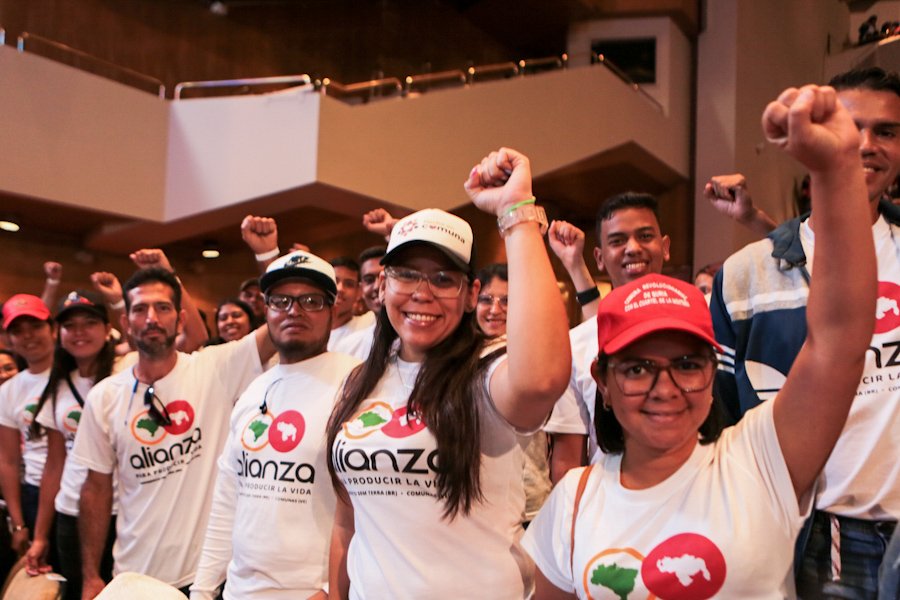 #11Jun | 🇻🇪 📢 ¡ETIQUETA DEL DÍA! ▶️

#BienestarIgualdadYJusticia 

¡La revolución es la Mujer y el Hombre!