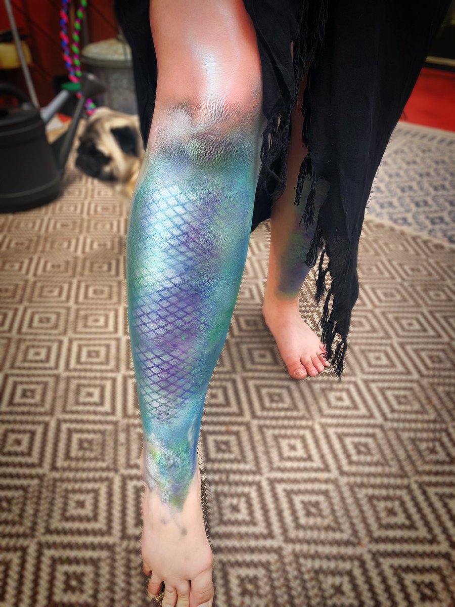 LessOfChickadee's tweet image. Working on learning airbrushing so I can do some real kickass siren makeup for an upcoming Fastasy Weekend at a local Ren. Fest! 
I think it came out pretty good for a first try! 
Anyone with airbrush tips, I’ll take ‘em!