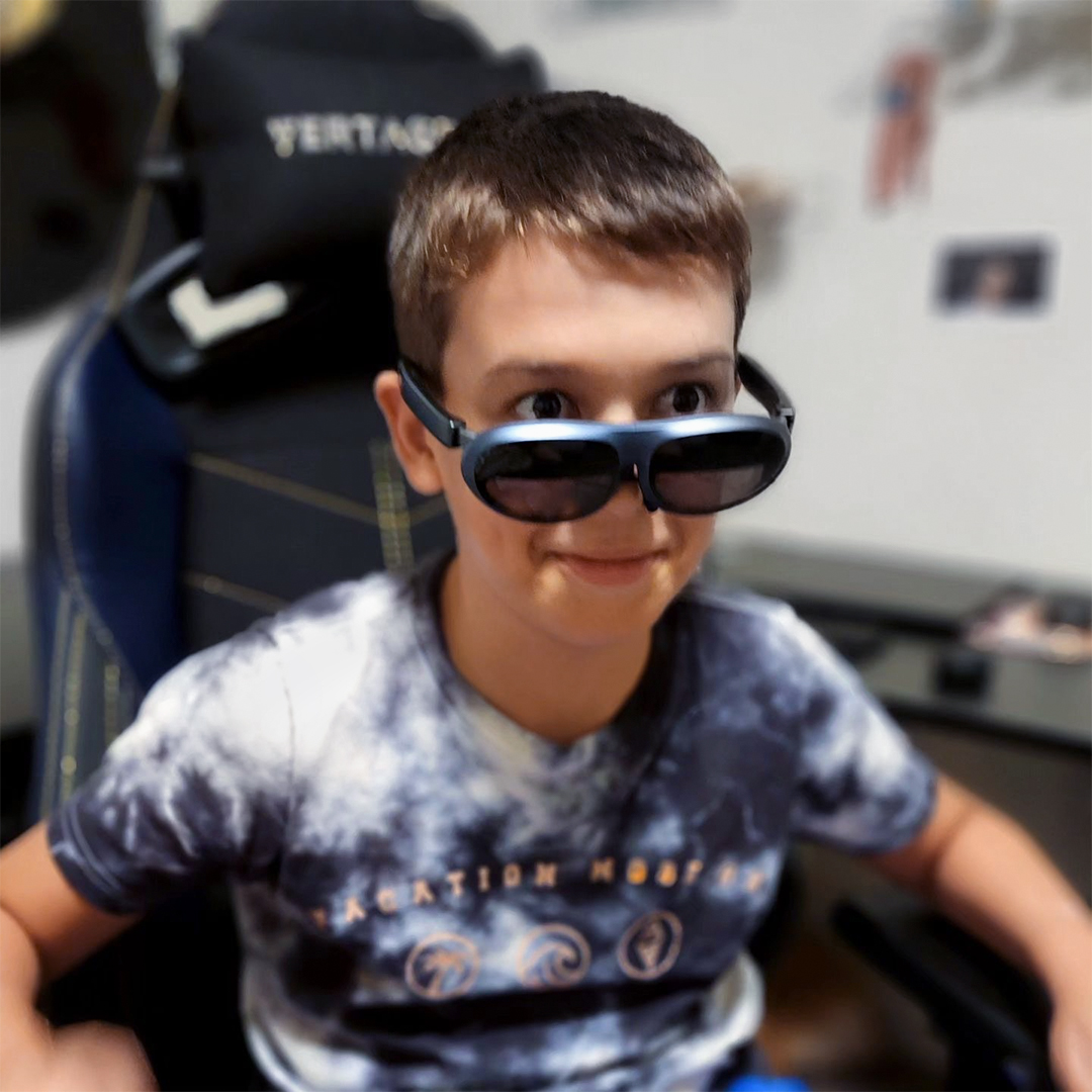 Happy International Children's Day! 🎉 Celebrate the joy of childhood and embrace the magic of technology with #RokidMax AR glasses. Let's all experience the wonders that technology brings to our lives! 🌟

Thanks to our loyal fan Nickolas for such a lovely photo!

#ChildrensDay