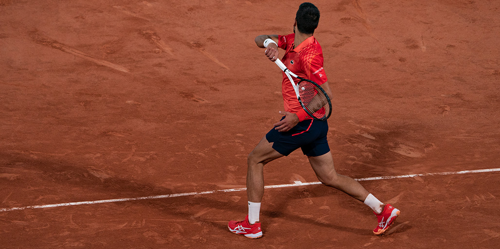 We're right behind @DjokerNole ahead of today's historic final - RT or Like if you are too... 🇫🇷🧱 #ASICSTennis 📷 Sindy Thomas