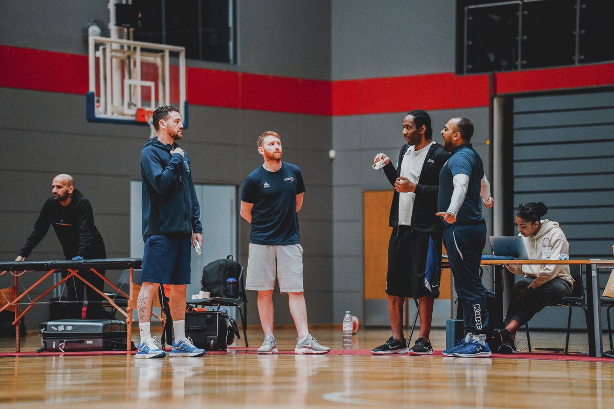 KrumeshPatel's tweet image. Summer keeps on rolling 

U20 Men’s @gbbasketball 

First camp down 

📍 @EssexRebels