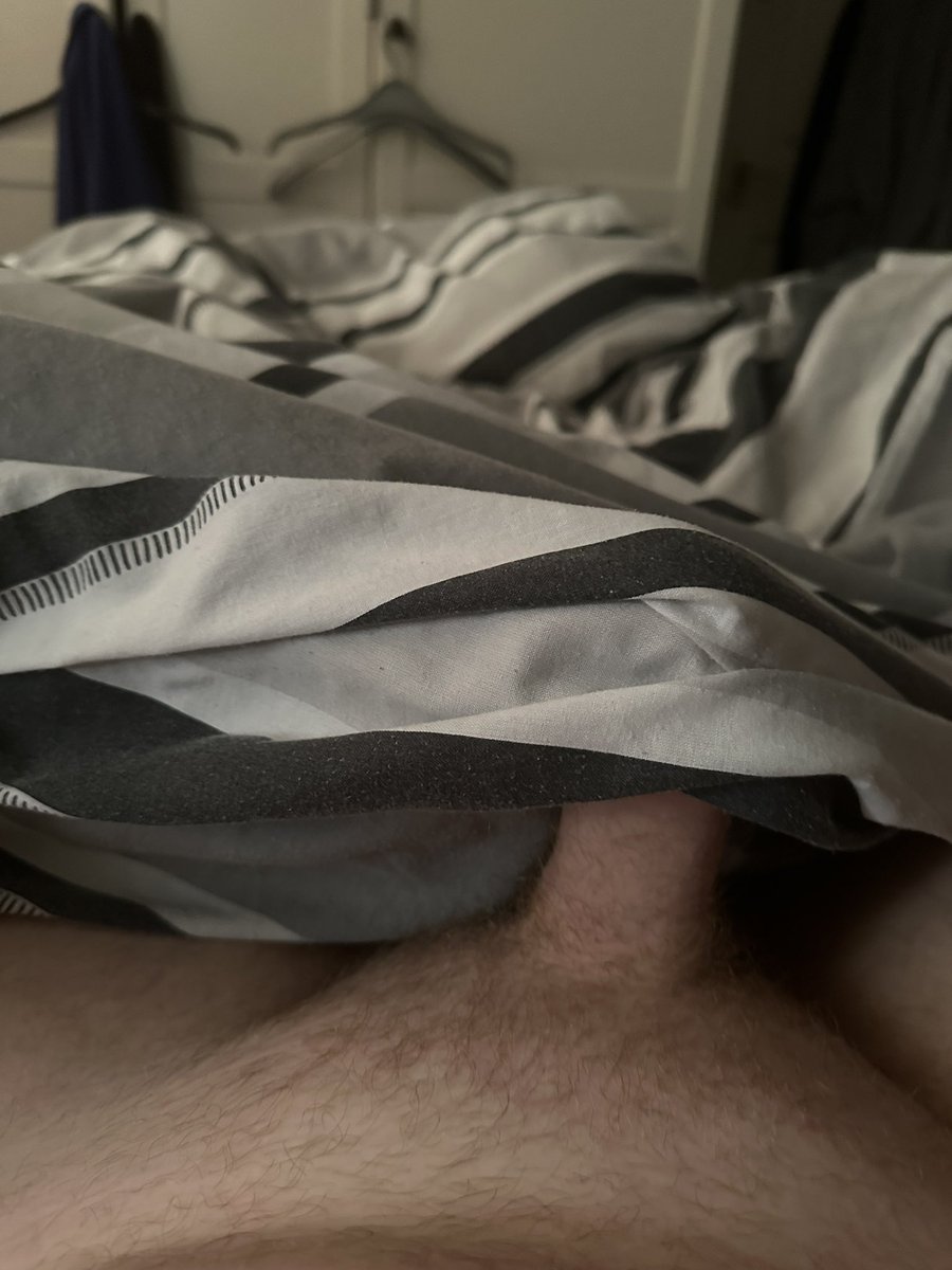 big_shoot20's tweet photo. Peek a boooo https://t.co/CXWrYFhAgI