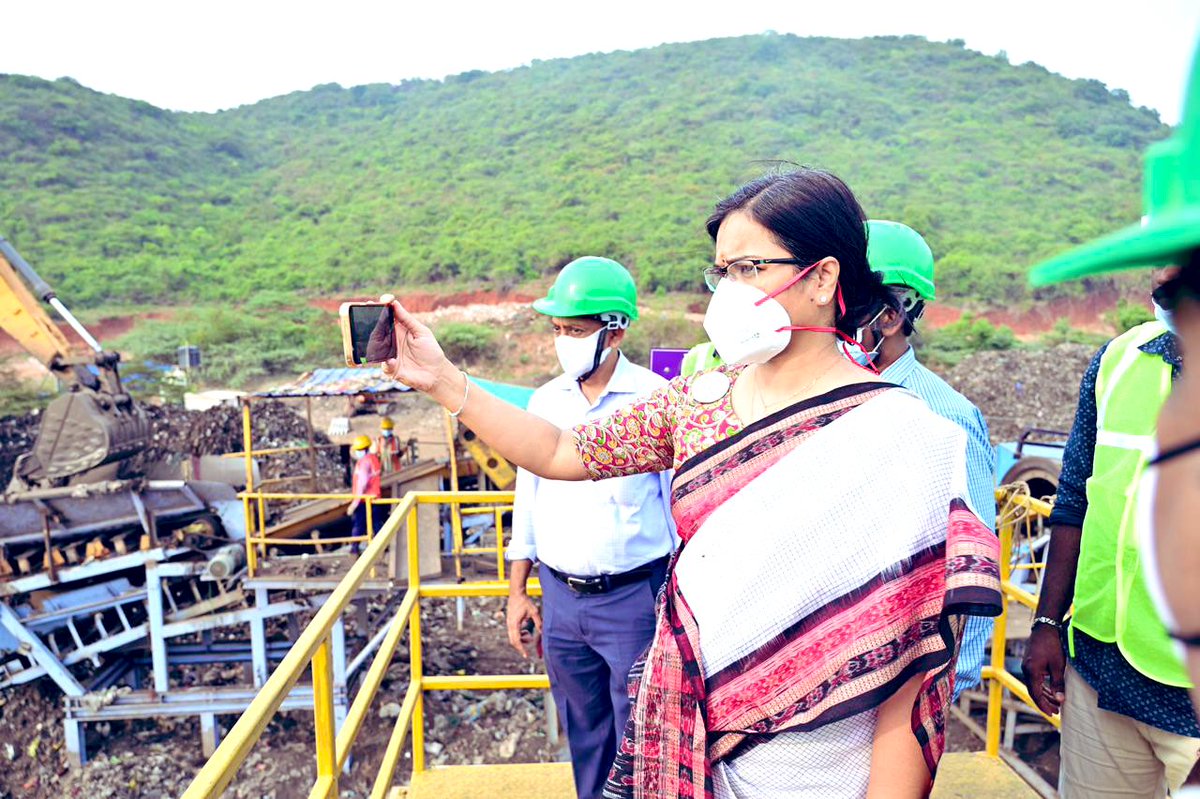 Roopa Mishra tweet media