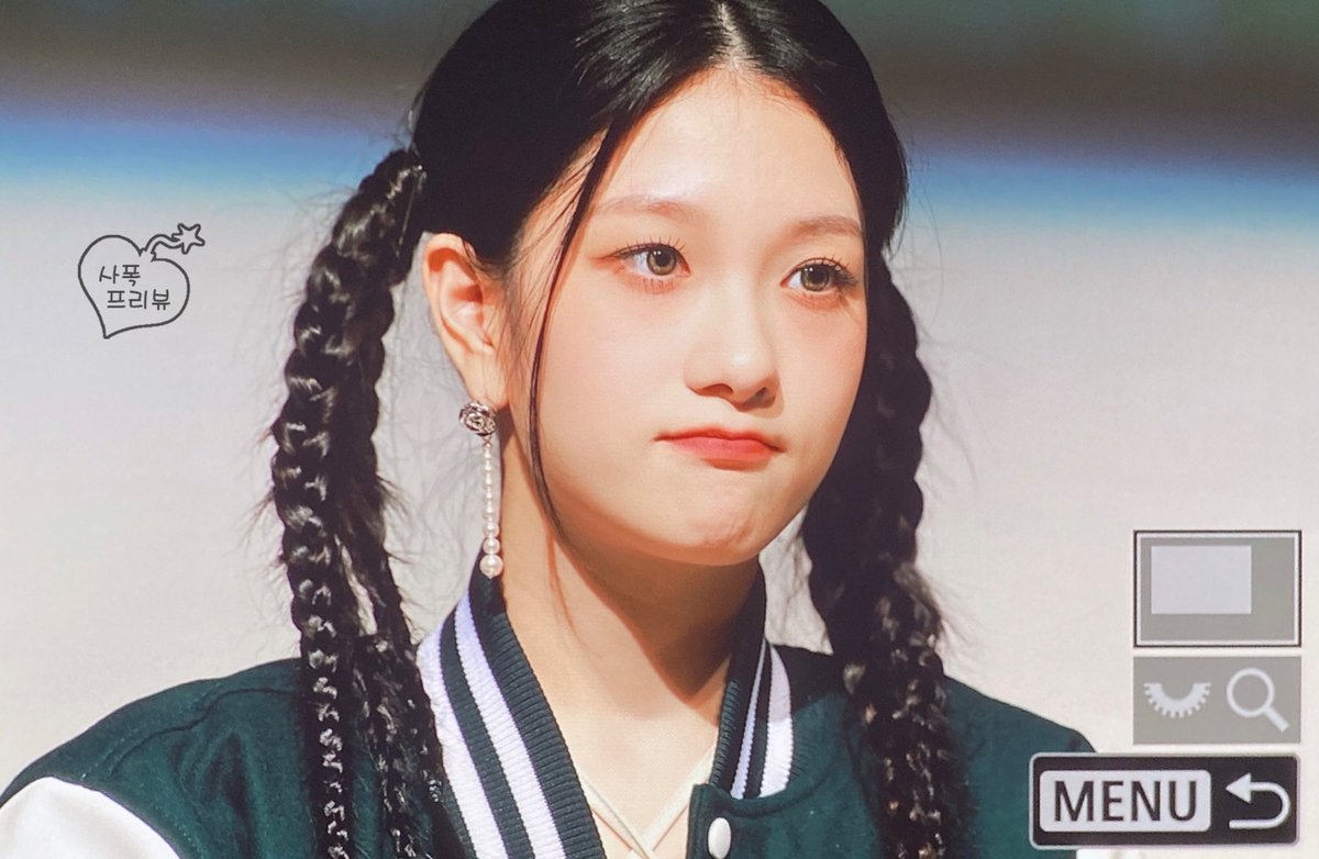 amourcalmar's tweet photo. 230611 팬사인회 서연 프리뷰

#프로미스나인 #fromis_9
#이서연 https://t.co/keEkY6ccBL