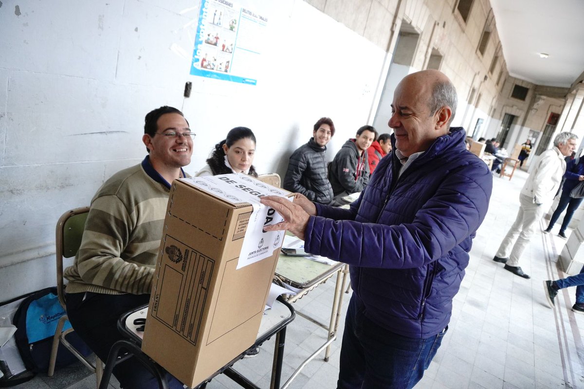 ¡Ya voté! Muy contento por participar de este gran día para la democracia de nuestra provincia. Ejerzamos nuestro derecho a elegir con responsabilidad y compromiso.

¡Buen domingo para todos!
