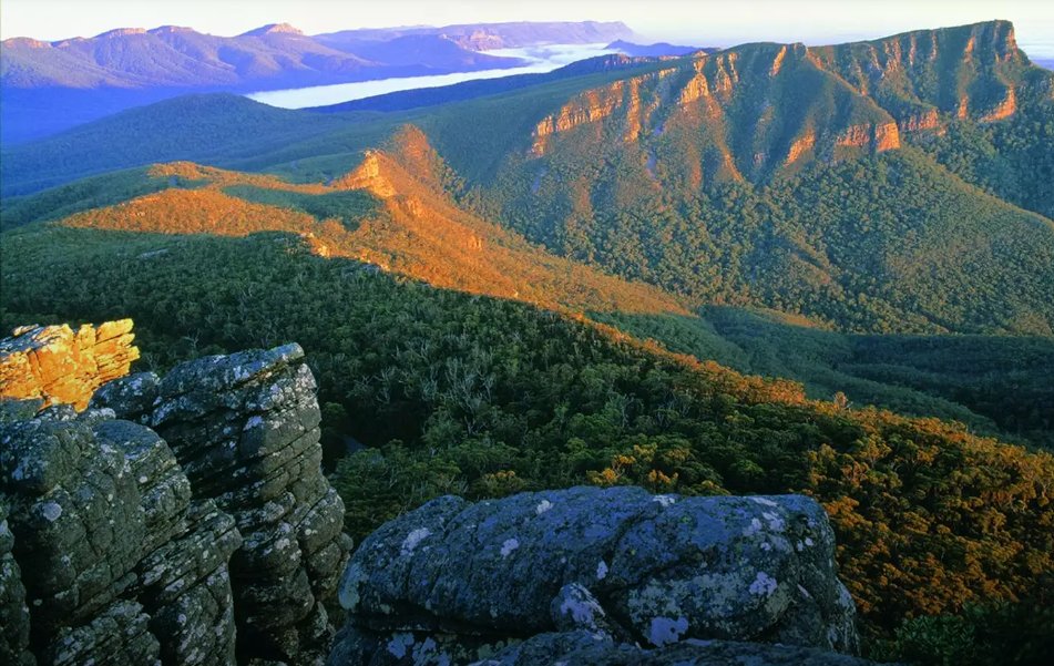 Enjoy the #EαrthPørn!

Grampians National Park, Australia [OC] [951 x 601] 
Photo Credit: jimmythemini 
.