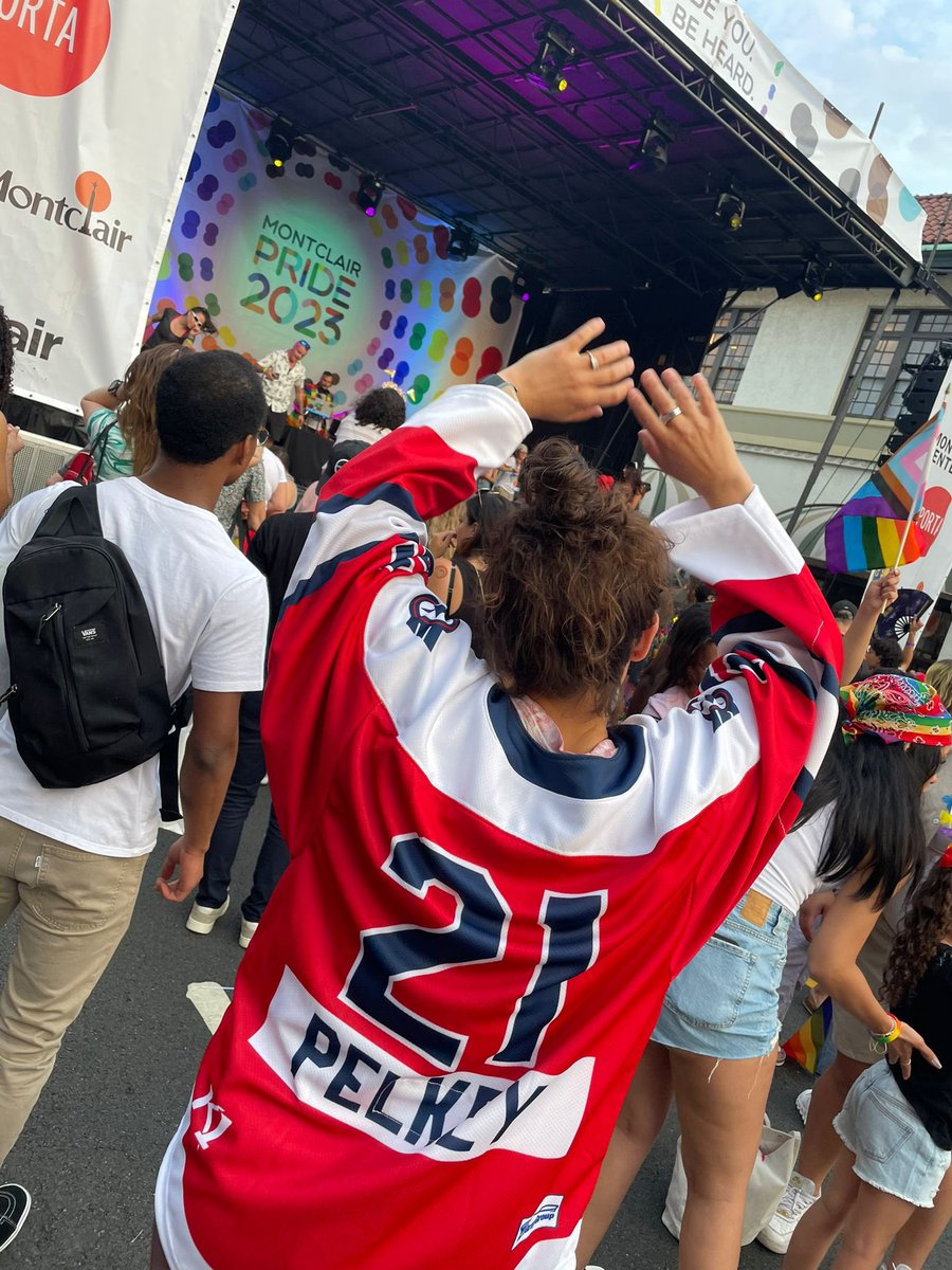 Metropolitan Riveters tweet media