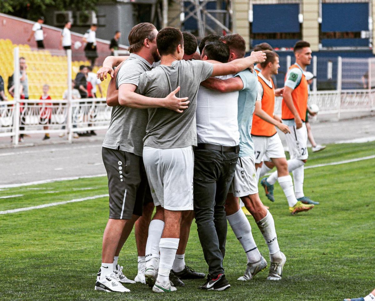 FrancArtiga's tweet photo. Thank you to all the players, staff and club workers who helped us achieve this incredible promotion to the "Silver Division"!! 💙💙💙
Many thanks to all the people who trusted me from the beginning in this project!!!!🙏🏽🙏🏽🙏🏽
@FCRodinaMoscow
#rodinafamily
#Спасибо
#sempreenvant https://t.co/5jKpsnbxY8