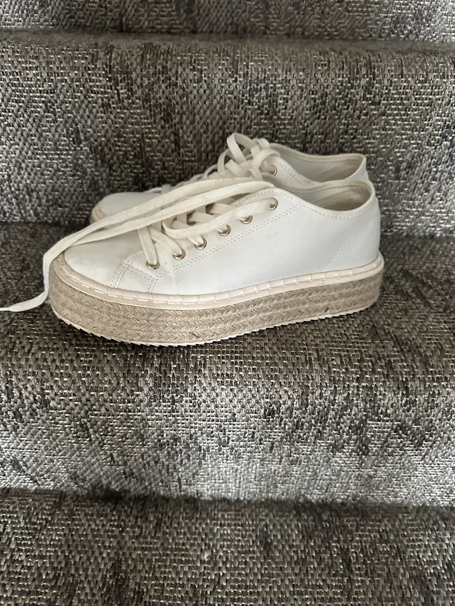 Aprilsunbeam's tweet photo. @hm_custserv these shoes were a complete waste of money, lovely shoes but sadly a pair I will never be able to wear again ! https://t.co/eyBTj1AYcv